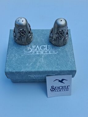 Vintage Seagull Pewter Floral Salt & Pepper Shakers - Pewter